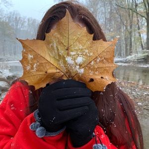 Meet your Posher, Charlcie